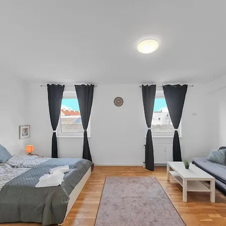 Comfort Studio 1br For 2 *